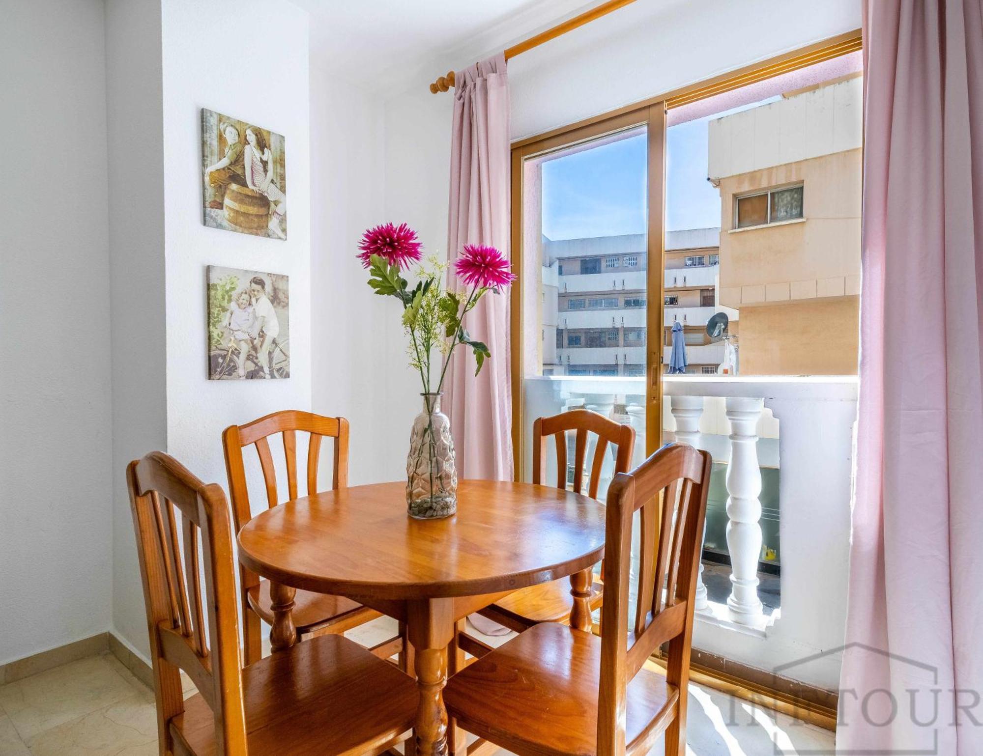 Inftour Medici Apartamento Кальпе Екстер'єр фото