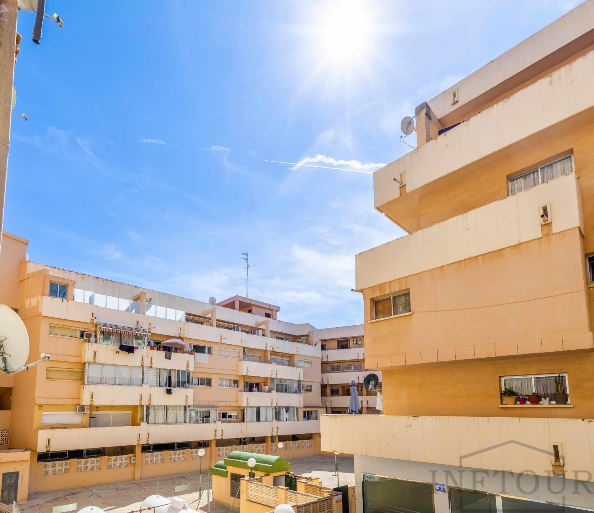 Inftour Medici Apartamento Кальпе Екстер'єр фото